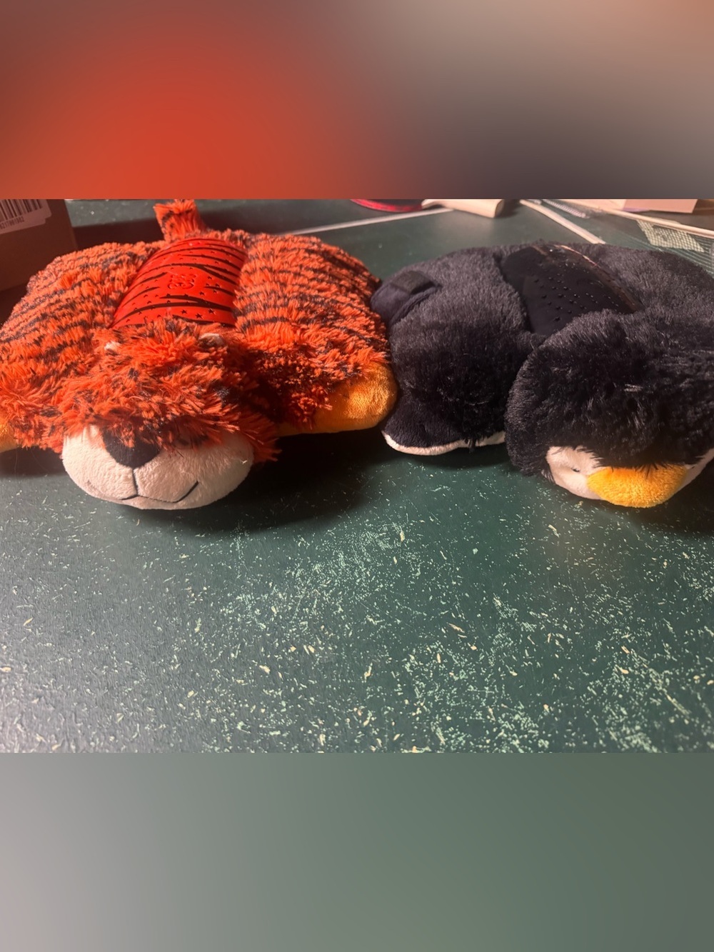 Dream Lites Pillow Pets Tiger and Penguin - tested - pre owned